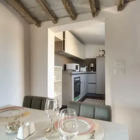 Daire Beautiful Terrace Serragli